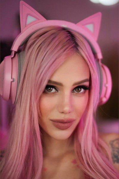 Avery ✨ Unveils a Bold New Look on OnlyFans: The Chaos Princess Levels Up