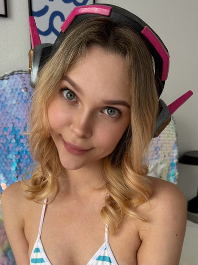 OnlyFans Glow-Up: <strong>💫LittleKitty Free🐱</strong> Unveils a Bold New Look