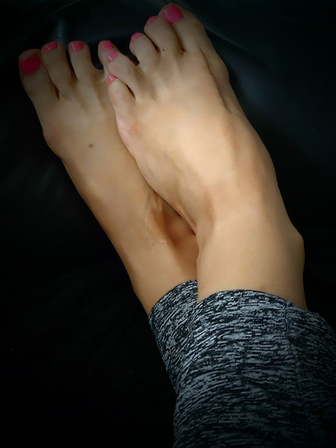 Feetandfoodheaven profile picture