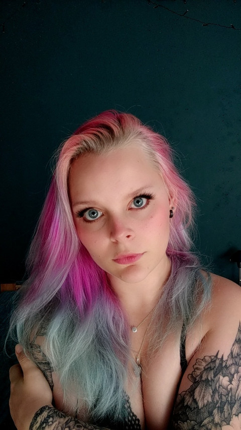 ✨come play with me ✨ profile picture