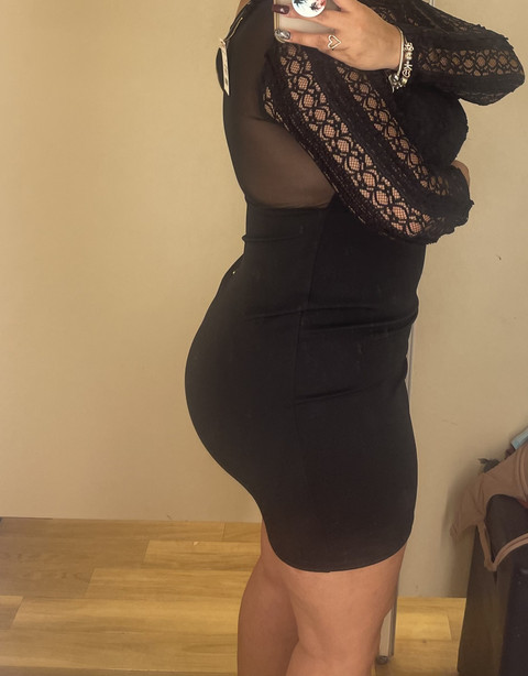 Pierced Latina profile picture