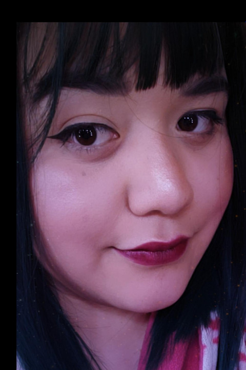 Yesenia Flores profile picture