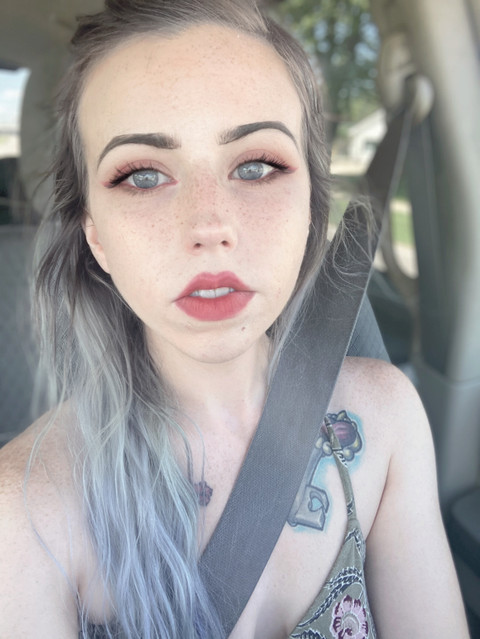 Violet profile picture