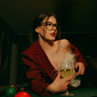 Juicy Nicole 🍑 Drops a Flirty, Fresh Batch of Photos and Videos on OnlyFans