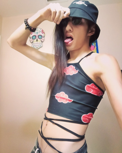 Androgynous babe profile picture