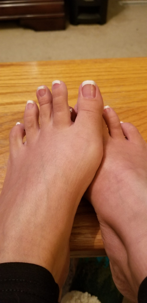 DeezFeet profile picture