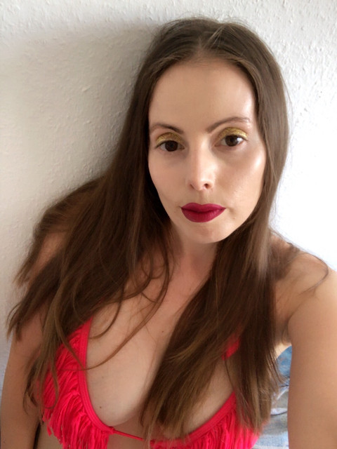 irina profile picture