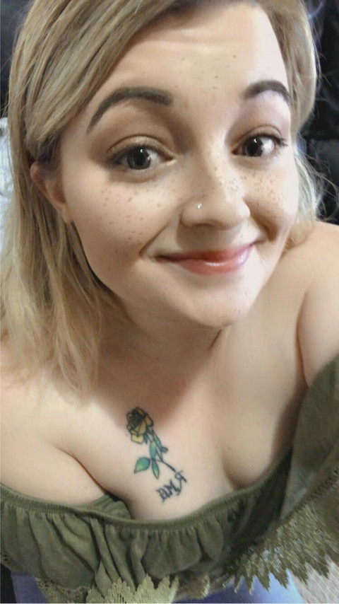 Rose profile picture