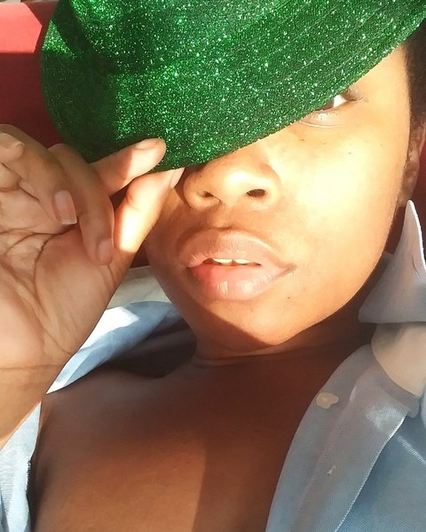 Playful fetish profile picture