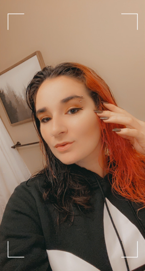 Lexi Lyons profile picture