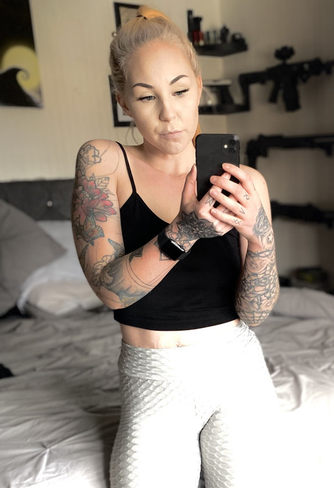 Tattooed babe profile picture