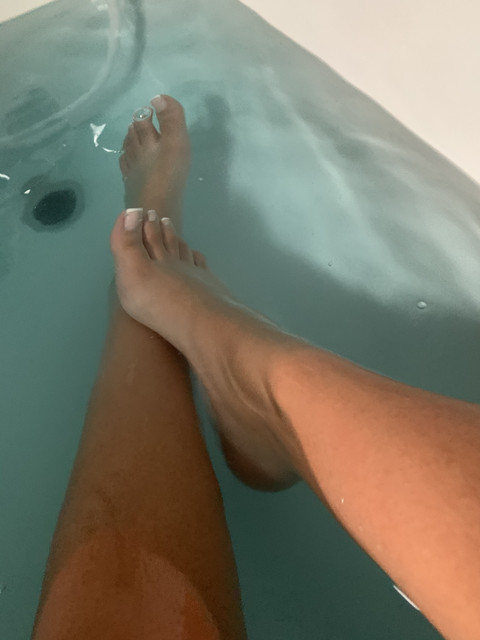 Feet.baddie profile picture