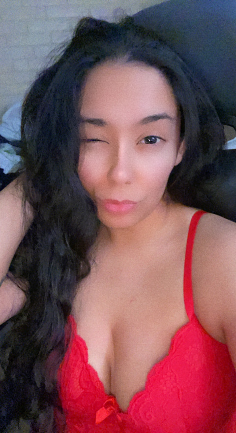 LauraLola profile picture