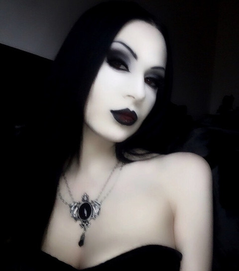 Lilith Vampyre profile picture