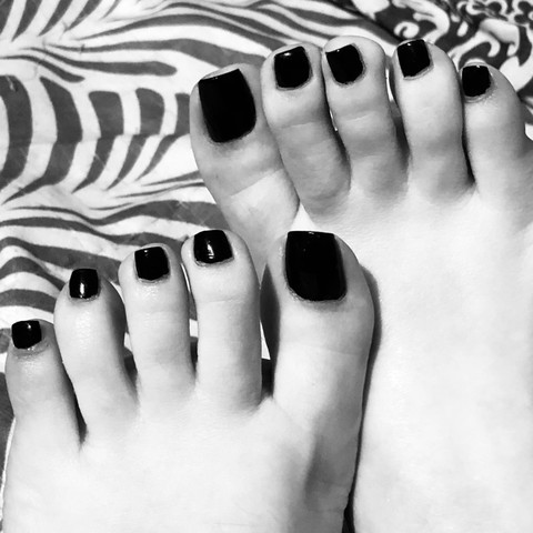Your favorite feet profile picture