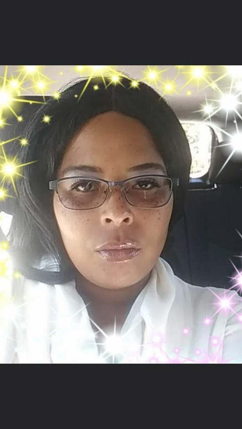 Nikki B profile picture