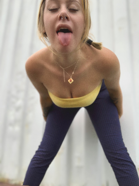 Vivian profile picture
