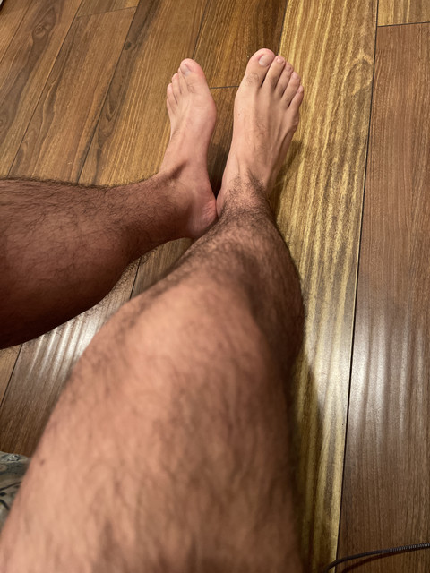 Feet fetish profile picture