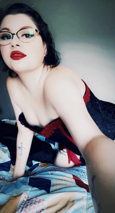 Mae English profile picture