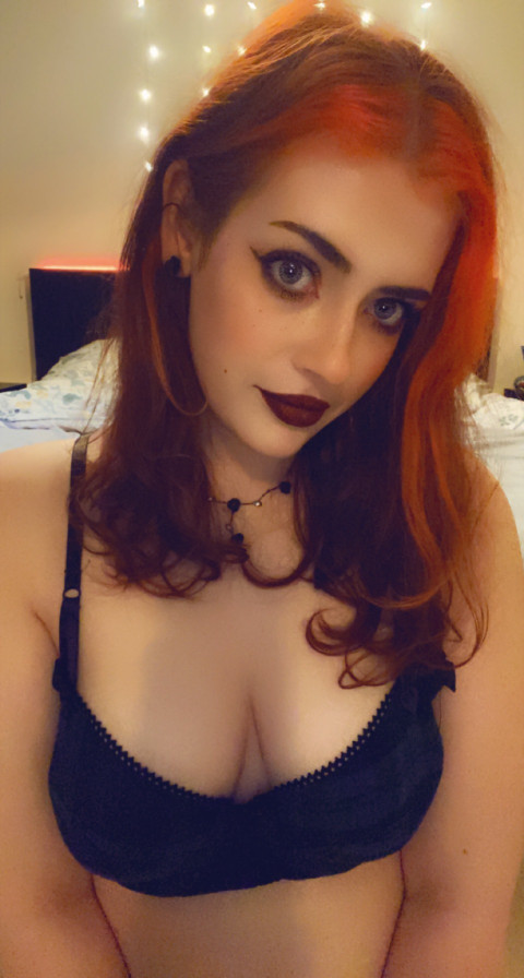 Kitty Lynd profile picture