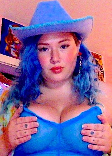 cowgirlcarly profile picture