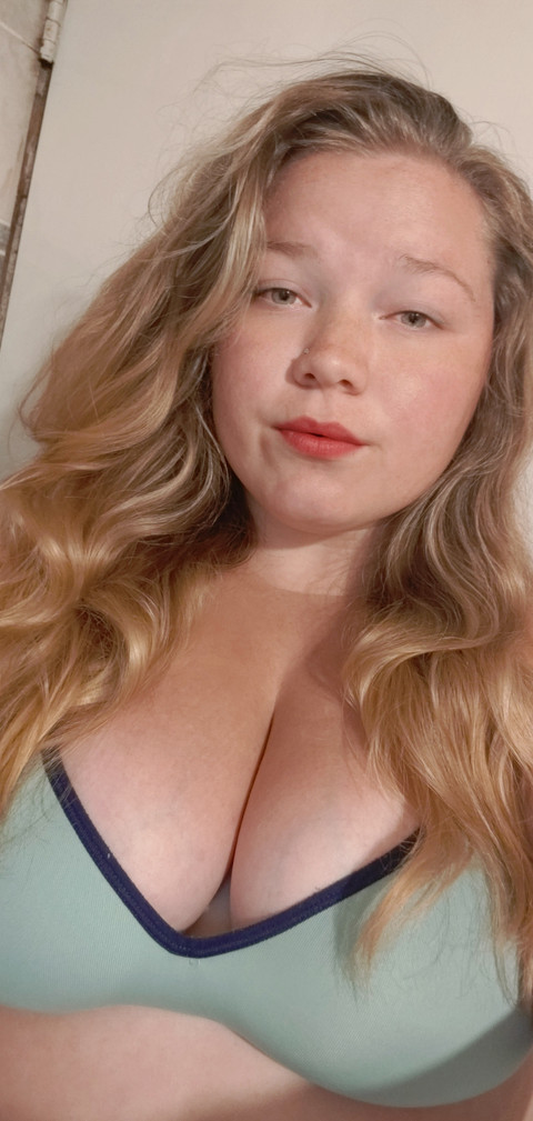 Anna Rae profile picture
