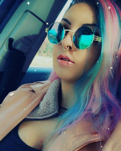 Glamazon14 profile picture