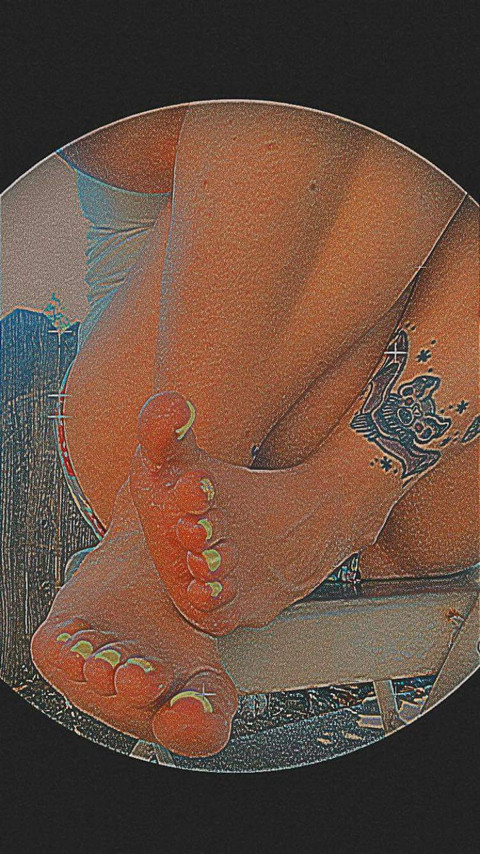 Ophelia with the cute feet 👣 profile picture
