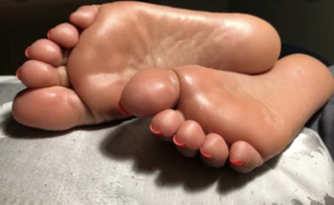 Petite Feet profile picture