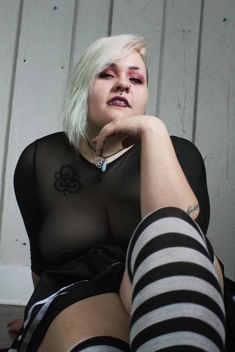 Alexx profile picture