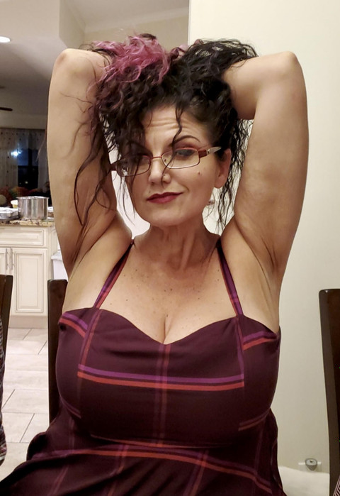 Jocelyn Glittervamp profile picture