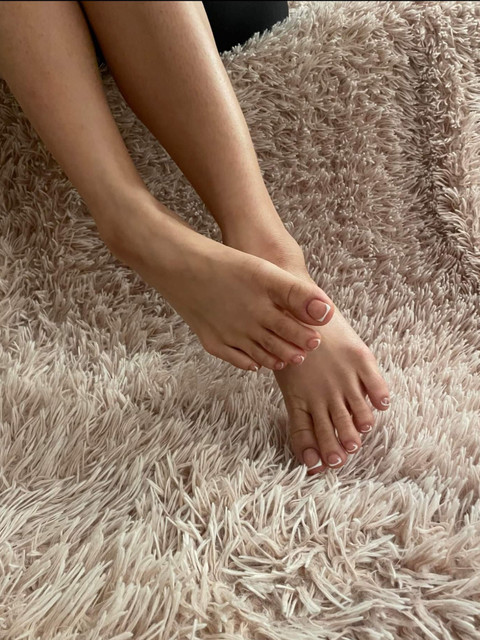 peakaboofeet profile picture