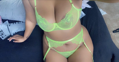 Robyn Sade profile picture