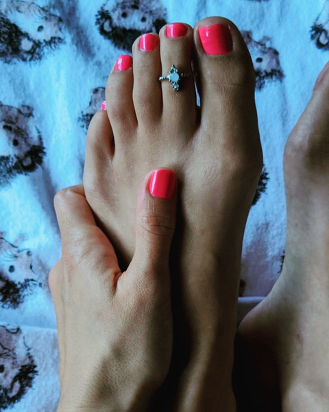 My Feet Are Your Command profile picture