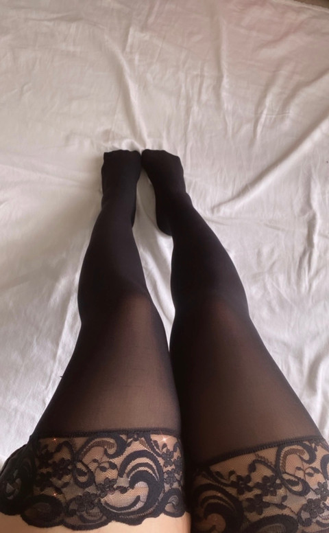 Fantasy feet profile picture