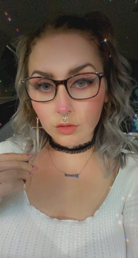 Daisy Vee profile picture