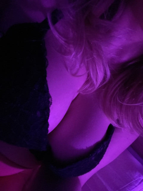 Caroline profile picture