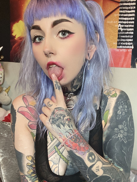 Ur fave anime gf profile picture
