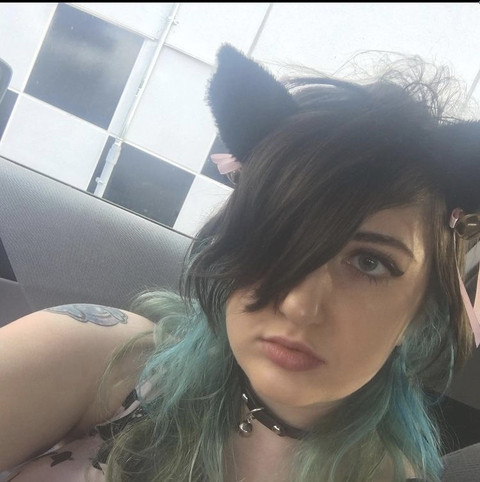 Deathly dolly profile picture
