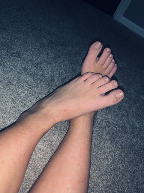 FeetOnly profile picture