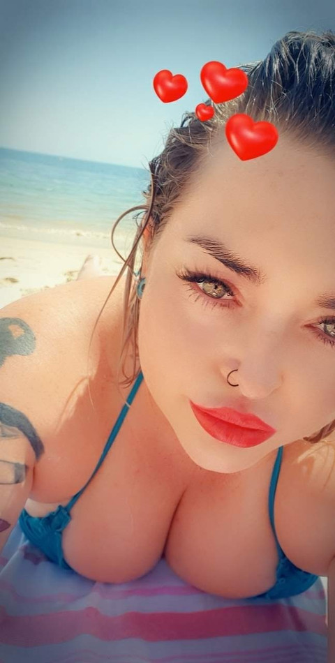 SunHoney 🌞🏖️🌺😜💋 profile picture