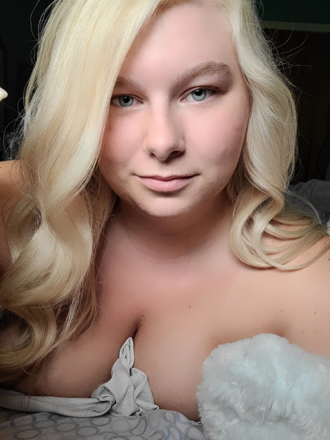 Nikol_O profile picture