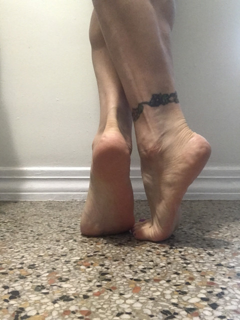 feetNlegs4U profile picture