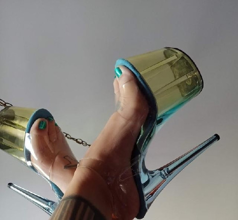 Feet4u44 profile picture
