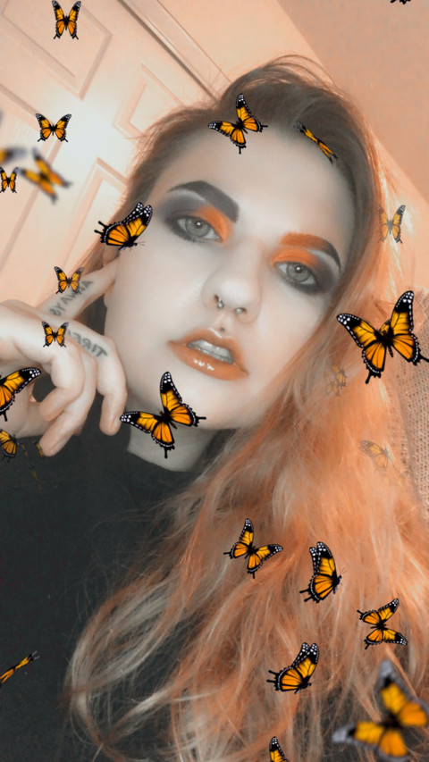 Arty profile picture