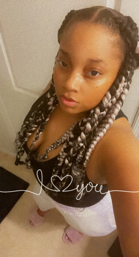 anareddz profile picture