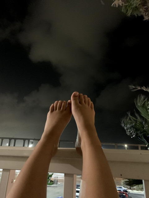 Feet4U profile picture
