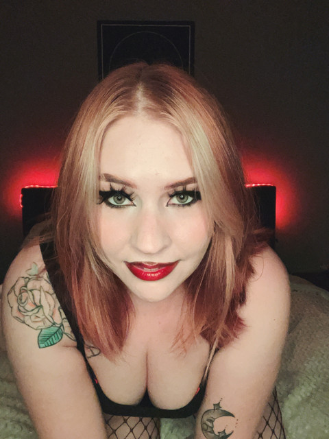 𝖉𝖆𝖓𝖎 𝖕𝖊𝖙𝖗𝖎𝖈𝖍𝖔𝖗 profile picture