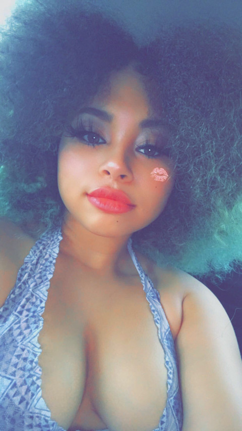 Caramelkiss77 profile picture