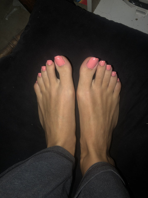 FeetFeetFeet profile picture